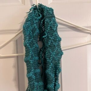 NWOT Blue and teal boho infinity scarf with fringe